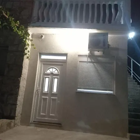 Jovanluka Nadomak Arslanaginica Mosta *